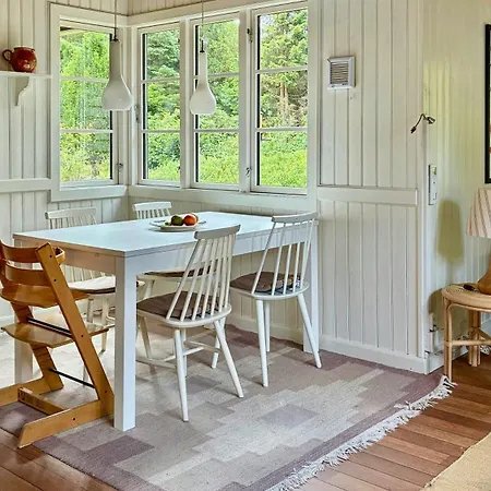 Cozy And Bright Summer House In Asserbo Plantage * Frederiksværk